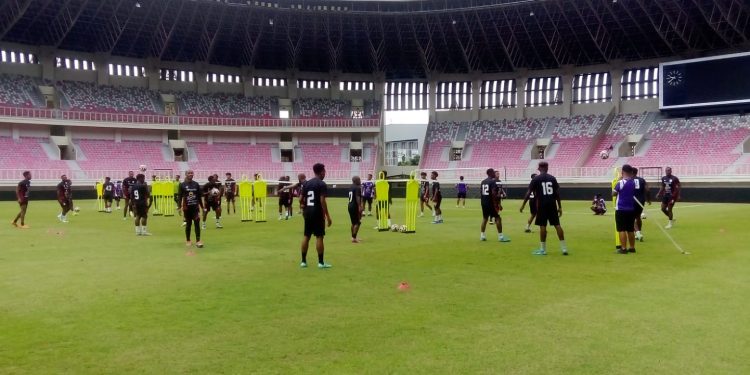 Jamu Deltras Sidoarjo, Persipura Target Menang