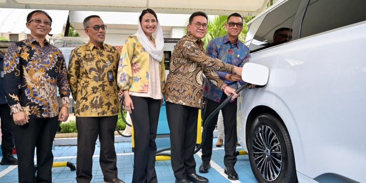 PLN dan Kemendag Hadirkan SPKLU Ultra Fast Charging