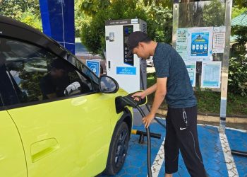 Rekor Baru! Transaksi Pengisian EV PLN Capai 18 Ribu Kali Sehari