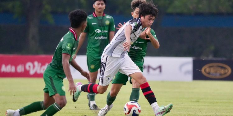 Persipura Naik ke Puncak Klasemen Usai Kemenangan 5-0 di Sriwedari