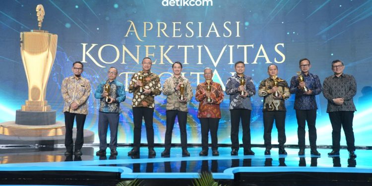 Perkuat Jaringan hingga 3T, TelkomGroup Terima Tiga Penghargaan
