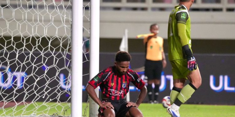 Persipura Ditahan Imbang Persela