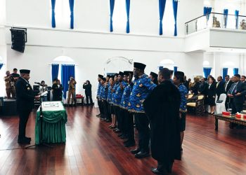 Gubernur Papua Tekankan Hal Ini Saat Lantik 16 Pejabat