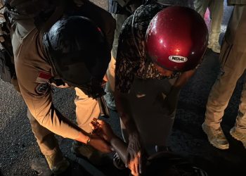 Selain Patroli, Personel Gabungan di Nabire Evakuasi Korban Laka Lantas