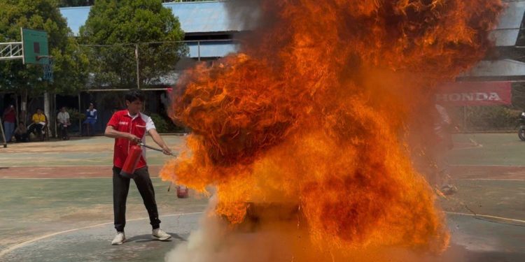 Astra Motor Papua dan Servvo Fire Indonesia Tanamkan Budaya Keselamatan