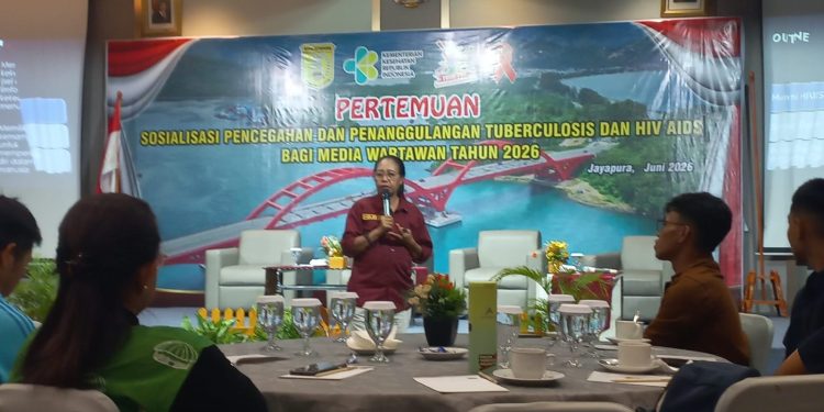 Perang Melawan HIV dan TB Dimulai dari Ruang Redaksi