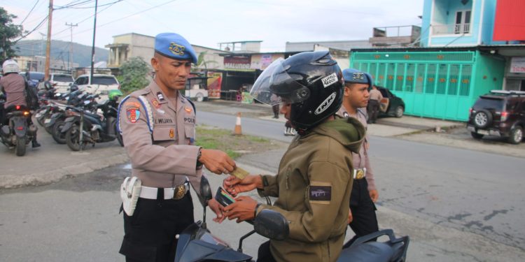 Propam Polres Jayapura Pastikan Personel Taat Aturan dan Disiplin