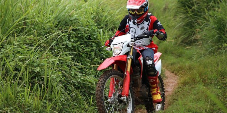 Di Balik Serunya Off Road, Ada Perlengkapan yang Tak Boleh Terlupakan