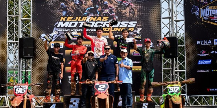 Valrossi Sukses Raih Podium Perdana di Kejurnas MX2