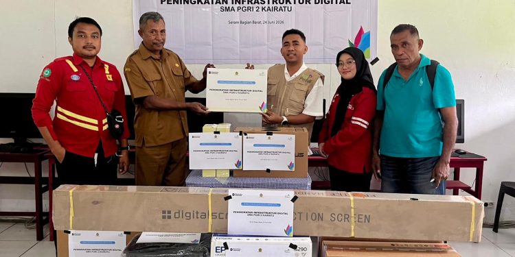 PLN Perkuat Pendidikan Digital di SMA PGRI 2 Kairatu