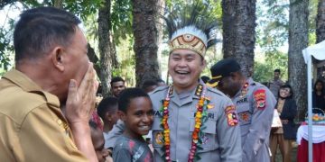 Astamaops Kapolri Berbagi Semangat Belajar Bersama Anak Papua