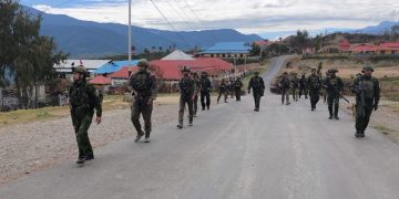 Satgas Damai Cartenz dan TNI Perkuat Keamanan Intan Jaya