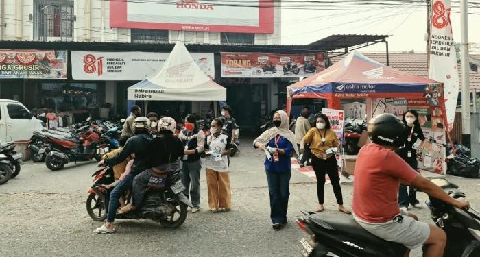 Astra Motor Papua Salurkan 10 Ribu Masker untuk Mitigasi Dampak Karhutla