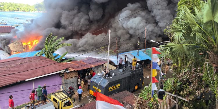 Kebakaran Hanguskan Pemukiman Nelayan di Jayapura, Api Padam Setelah 3,5 Jam