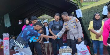 Polresta Jayapura Salurkan Bantuan untuk Korban Terdampak Kebakaran