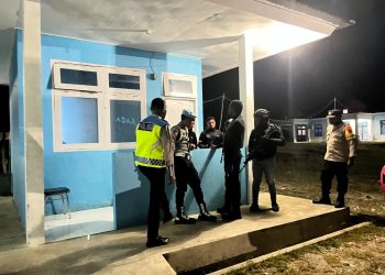 Polisi Patroli Malam dan Cek Objek Vital di Kobakma