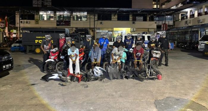 Jejak Pelaku Curanmor Berakhir di Tangan Resmob Numbay, 8 Motor Disita