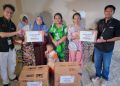 Astra Motor Papua Serahkan Bantuan Sandang bagi Korban Terdampak Kebakaran