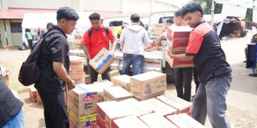 Telkomsel Salurkan Bantuan 100 Paket Bahan Pangan Hingga 600 Voucher Internet Gratis