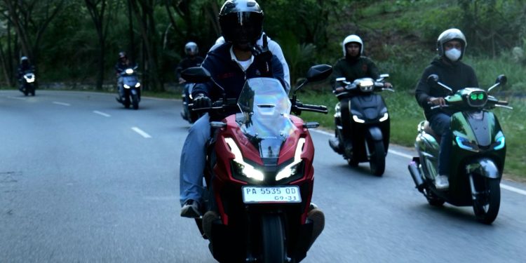 Serunya City Rolling Konsumen Setia dan Komunitas Astra Motor Papua