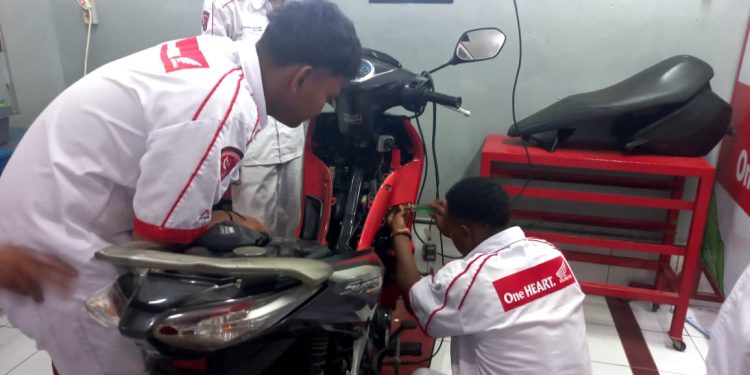 Alasan Memilih Jurusan TSM, Denias Dogomo : Prospek Kerja Luas dan Binaan AHM