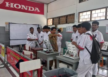 Astra Motor Papua Bangun Ekosistem Industri di Sekolah Lewat TEFA