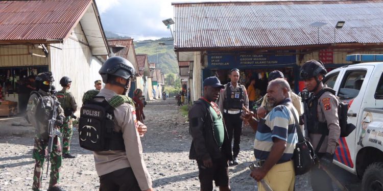 Masyarakat di Puncak Jaya Diingatkan Tak Membawa Sajam saat Beraktivitas