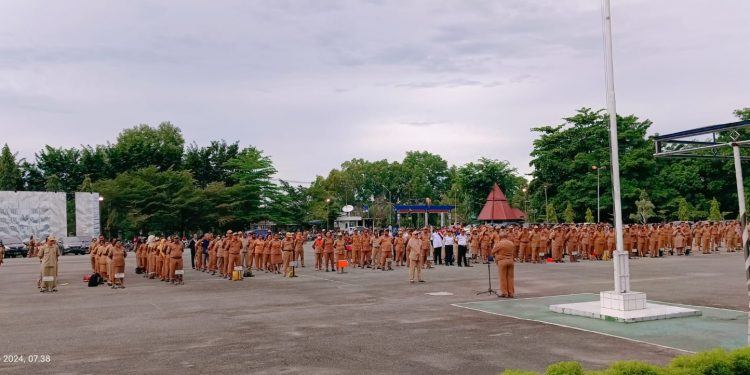 Pimpin Apel Pagi, Asisten III Jayapura Soroti KLHS dan SAKIP