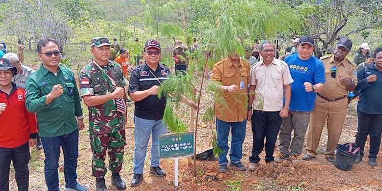 Aksi Tanam Pohon Serentak, Masyarakat Diminta Ikut Merawat