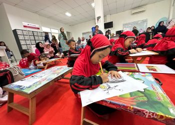 Puluhan Anak Ikuti Lomba Mewarnai yang Digelar Astra Motor Papua