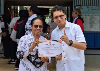 Astra Motor Papua Terima Penghargaan dari Sekolah Negeri Khusus Sains dan Bahasa Papua