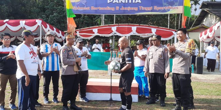 Turnamen Sepakbola Kapolda Cup 2024 di Kampung Dosay Resmi Bergulir