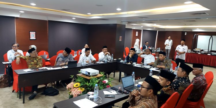 Kemenag RI Sikapi Produk dengan Nama “Tuyul, Tuak, Beer, Wine” Bersertifikat Halal