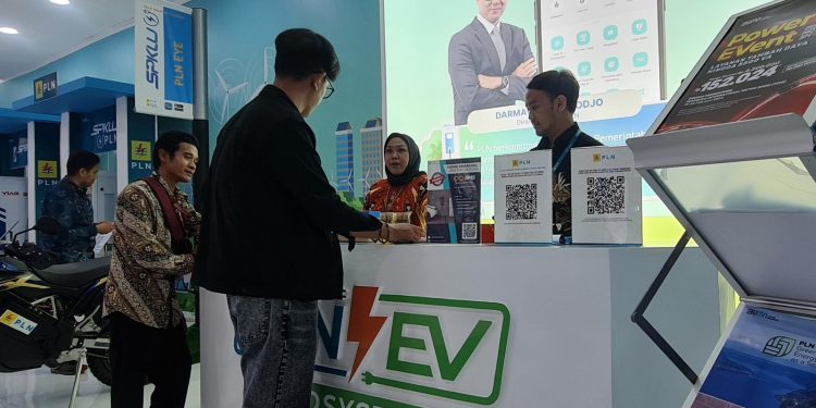 Menteri BUMN Apresiasi PLN Masifkan Ekosistem Kendaraan Listrik