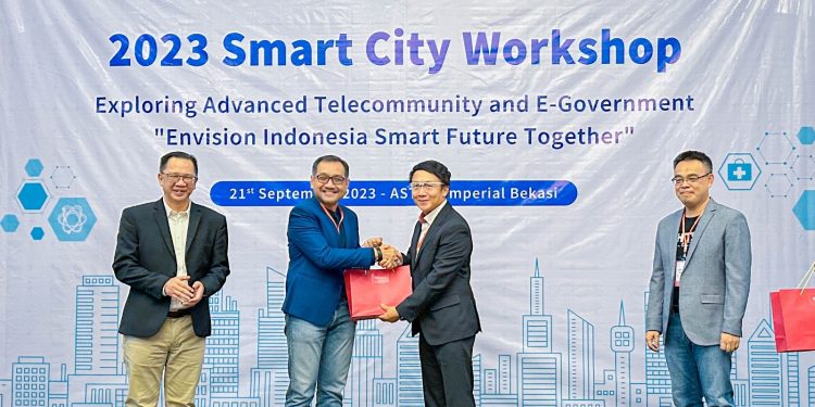 PINS dan CHT INFINITY Group Gelar Smart City Workshop 2023