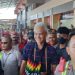 Tiba di Jayapura, Capres Ganjar Disambut Antusias Ratusan Masyarakat dan Relawannya