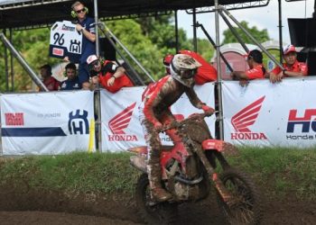 Penampilan Terbaik, Crosser Binaan Astra Honda Raih Poin Perdana di MXGP Lombok