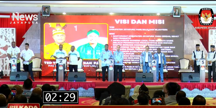 Debat Publik Pertama Pilbup Jayapura Berjalan Sesuai Mekanisme