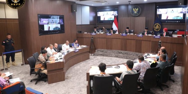 DKPP Periksa KPU Papua Terkait Suket Pidana Cawagub