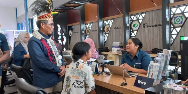 Direktur BPJS Kesehatan Sambangi MPP Kota Jayapura