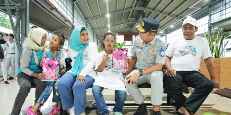 Jasa Raharja Berangkatkan Disabilitas Peserta Mudik Gratis