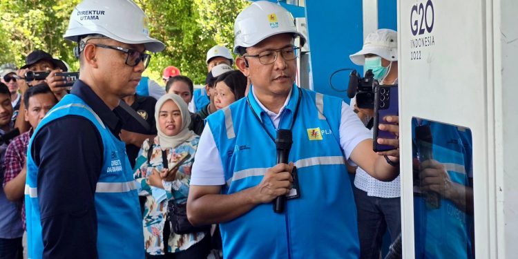 Dirut PLN Jajal SPKLU di Rest Area 628B Saradan, Pastikan Seluruh Sistem Layanan Andal