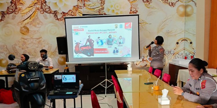 Kartini Muda Papua Diberi Edukasi Keselamatan Berkendara