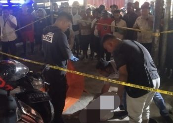 Seorang Pria Paruh Baya Ditemukan Tak Bernyawa di Depan Pelataran Toko