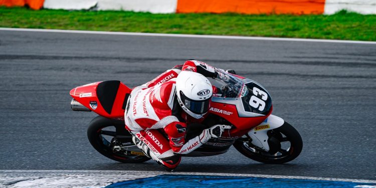 Pebalap Astra Honda Melaju Kencang pada Balapan Penutup JuniorGP 2024