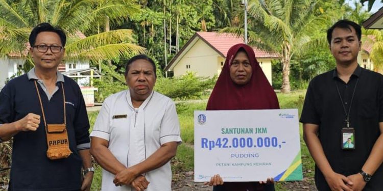 Ahli Waris Peserta BPJS Ketenagakerjaan di Papua Terima Santunan JKM