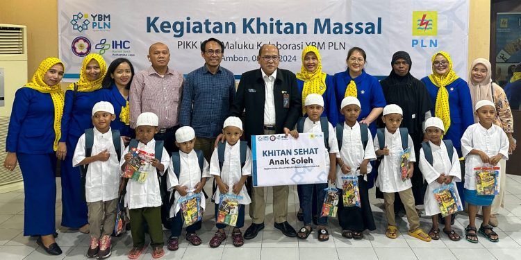 YBM PLN dan PIKK Gelar Khitan Massal Peringati Hari Kartini