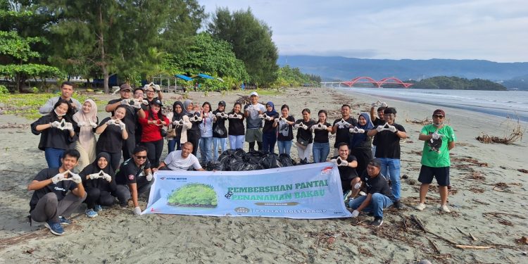 Gaungkan ESG, Astra Motor Papua Gandeng Komunitas Pecinta Lingkungan dan Jurnalis