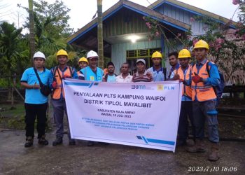 PLN Gunakan PMN untuk Melistriki Warga di Kampung Waifoi