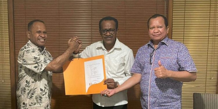 Frans Pekey – Mansur Didukung 5 Partai Maju Pilkada Kota Jayapura